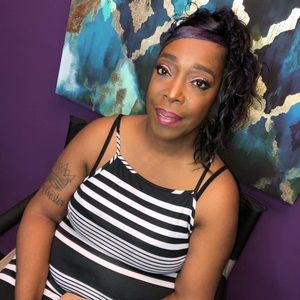 Meet your Posher, Stacy